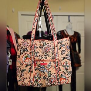 #607 Vera Bradley Floral Patterned Tote Bag - Cream and Red